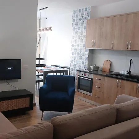 Apartments, Appartamento *